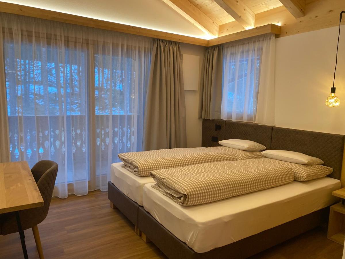 Les Ciases Chalets Dolomites San Vigilio Di Marebbe Eksteriør bilde