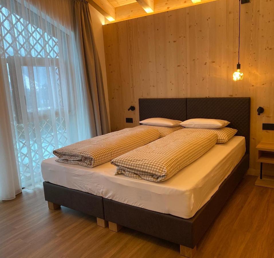 Les Ciases Chalets Dolomites San Vigilio Di Marebbe Eksteriør bilde